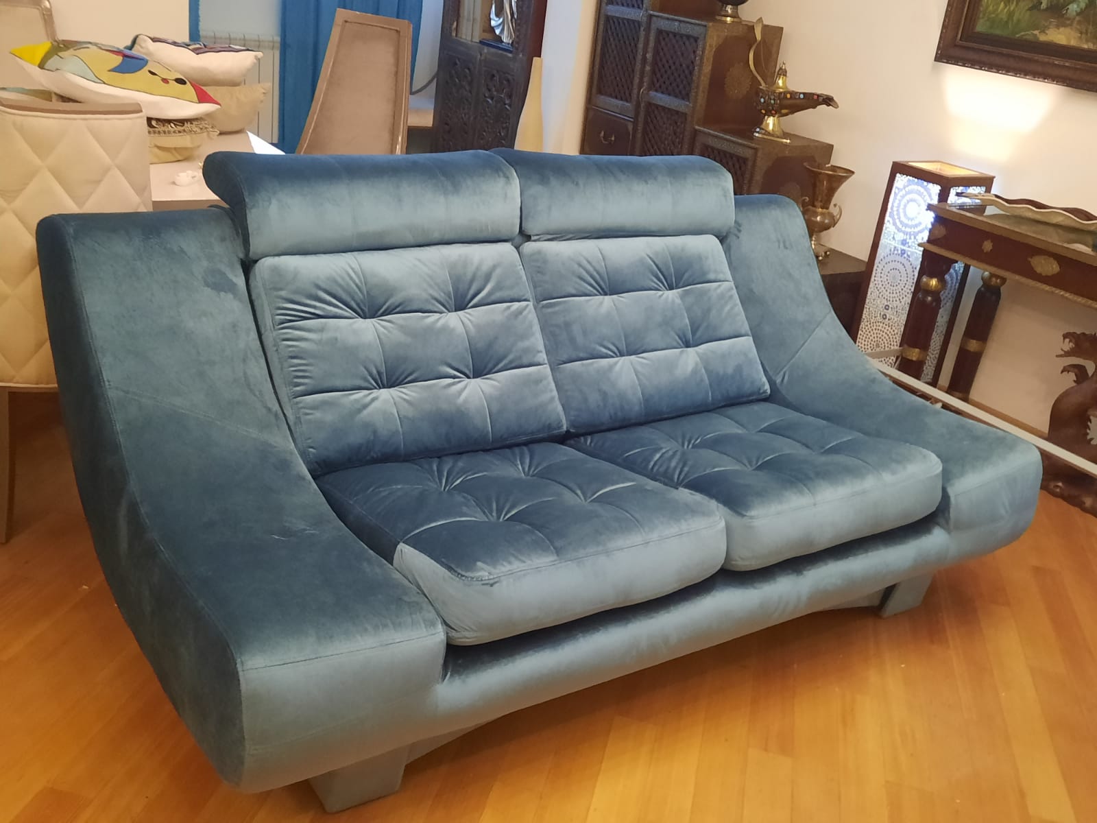 Обивка дивана на дому. Салехард